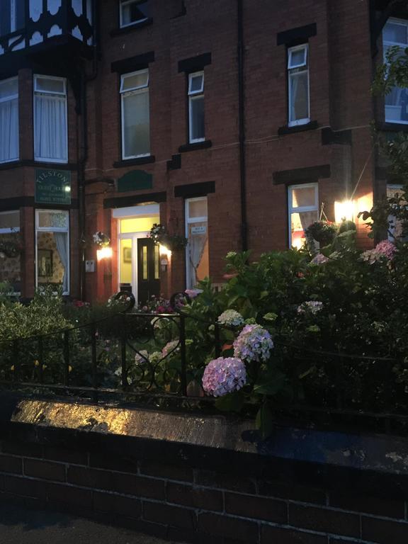 The Tilstone Guest House Llandudno Bagian luar foto