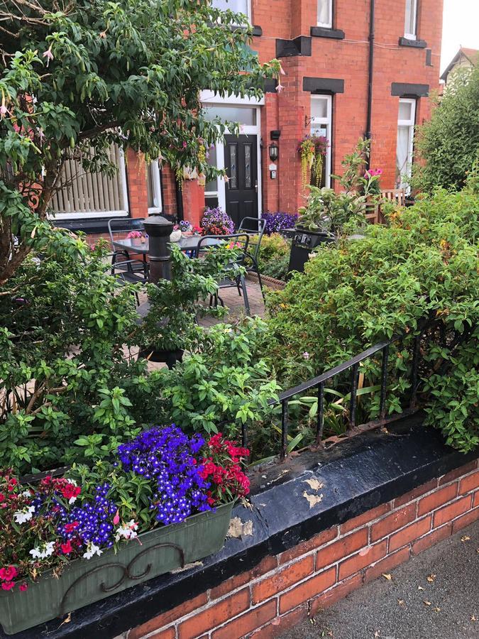 The Tilstone Guest House Llandudno Bagian luar foto